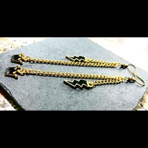 Lightning bolt+crown charm gold chain earrings